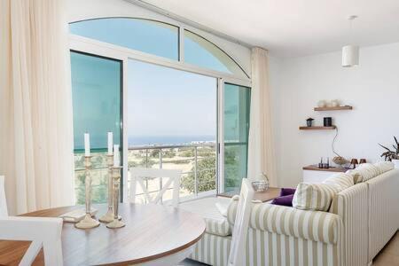 Joya Cyprus Mermaid Penthouse Apartment Agios Amvrosios  Exterior photo