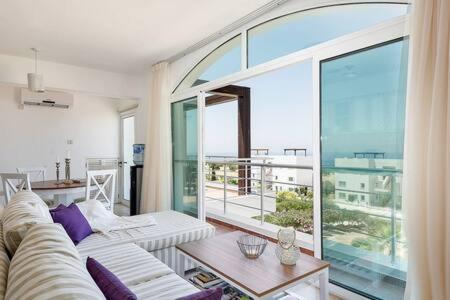 Joya Cyprus Mermaid Penthouse Apartment Agios Amvrosios  Exterior photo