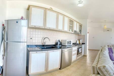 Joya Cyprus Mermaid Penthouse Apartment Agios Amvrosios  Exterior photo